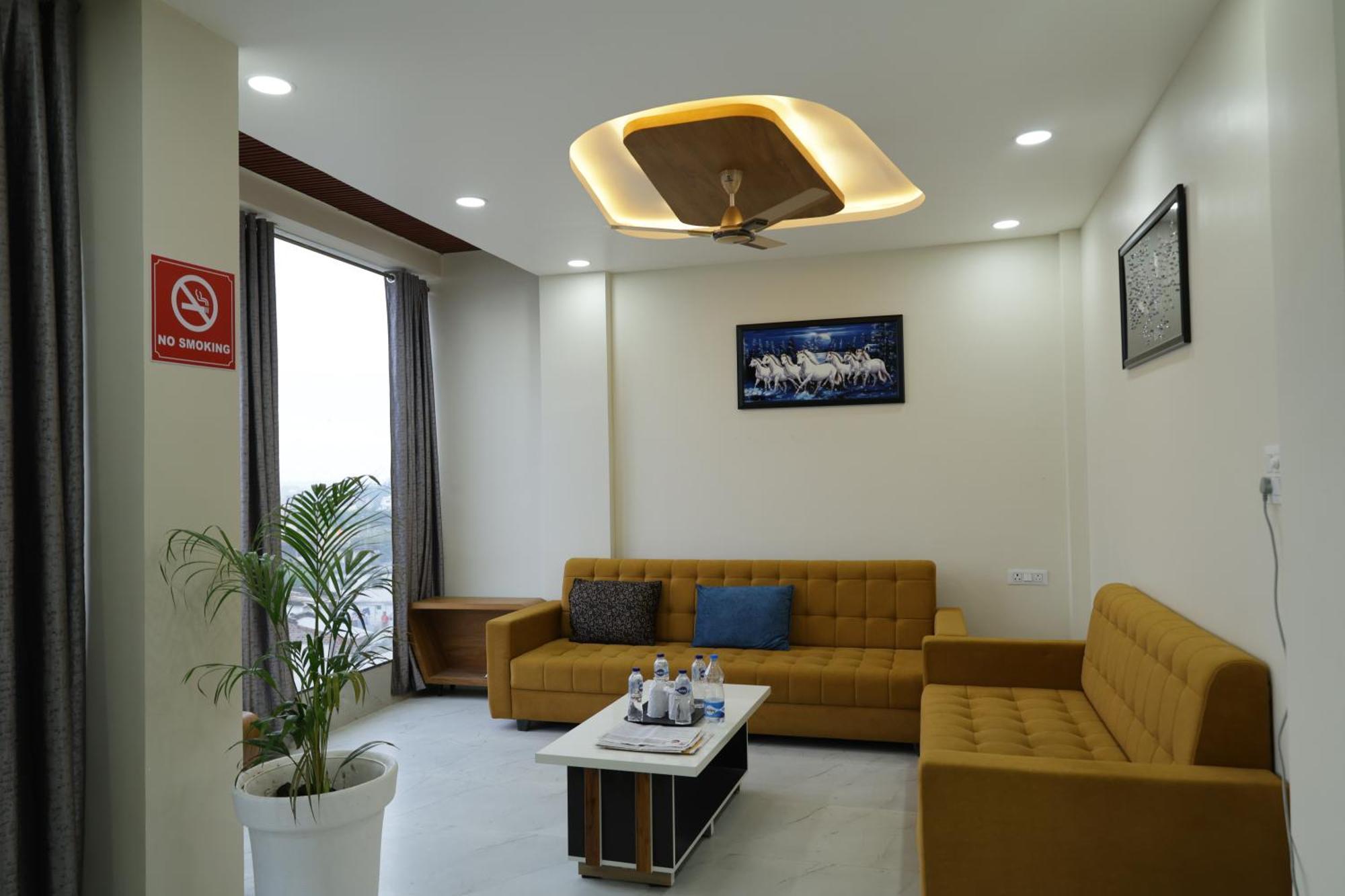 Hotel The Prime Land Hoshangabad Exteriör bild